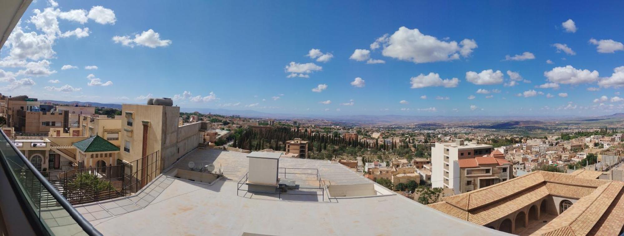 Luxueux Appartement A Tlemcen Luaran gambar